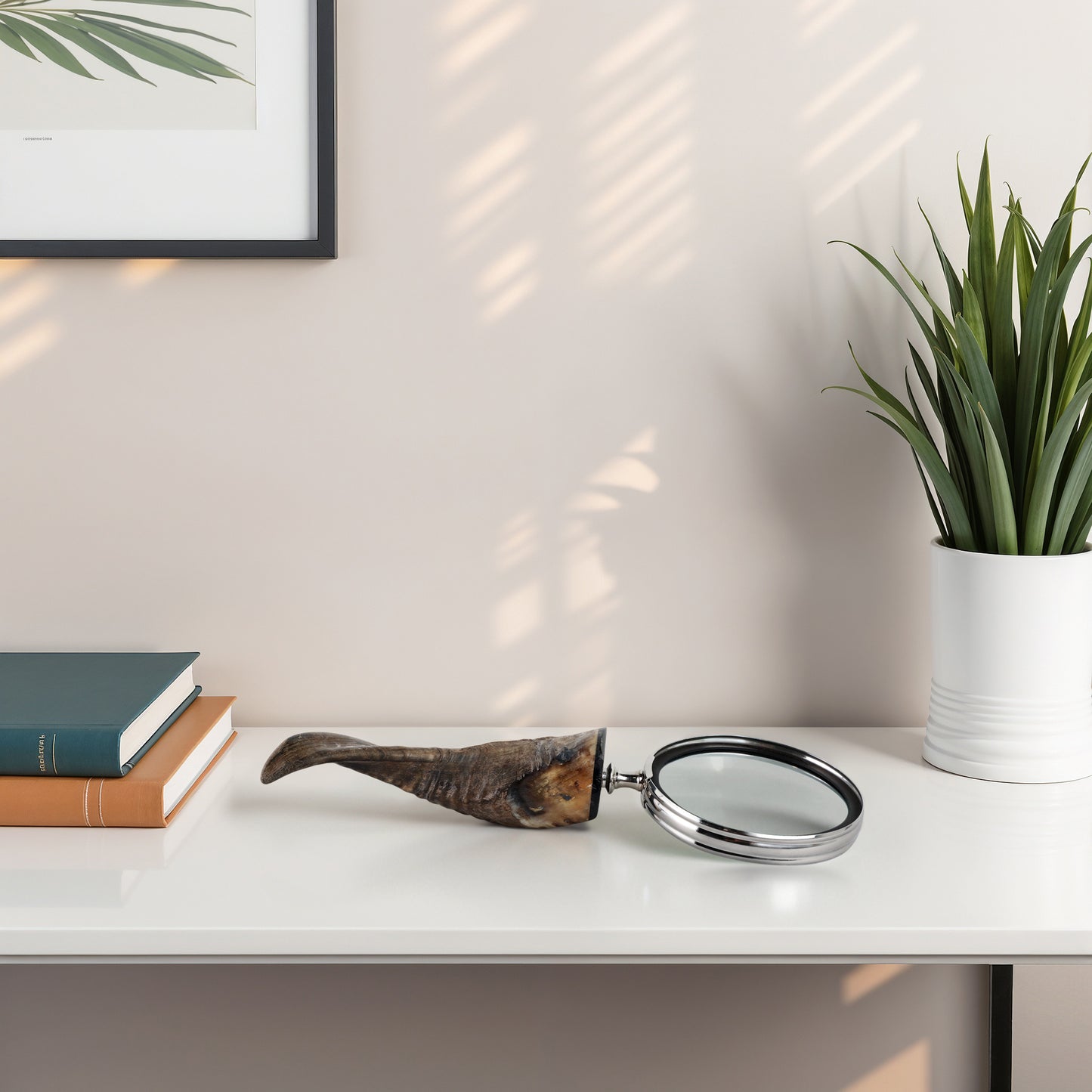 Decorative Magnifying Glass Glass Stone Metal Buffalo Horn Handcrafted Display Accent for Home Office Bedroom Living Room - 2" Brown